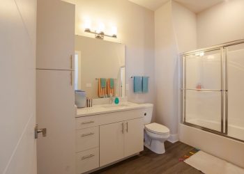 Contour 004 Apartments